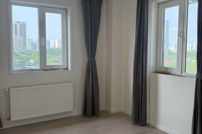 3 Brs, 2 Baths, Balcony/Wall heating/Dish washer, 150 sqm @ Shanghai Library L10
