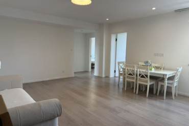 3 Brs, 2 Baths, Balcony/Wall heating/Dish washer, 150 sqm @ Shanghai Library L10