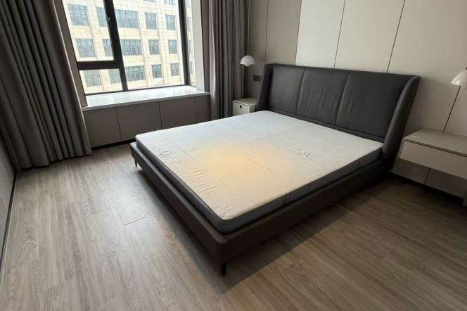 Changping station spacious 2br2bt good compound with 16k