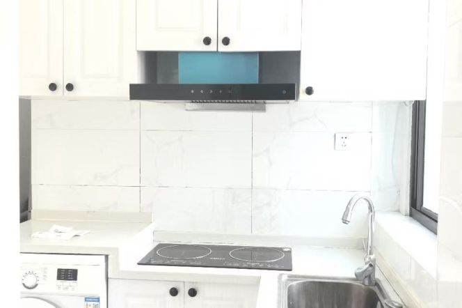 Cozy 1br/1lr @jiangsu rd sta 5k