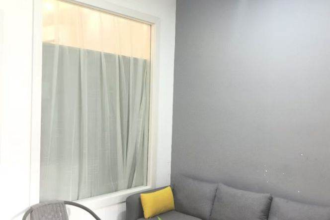 Cozy 1br/1lr @jiangsu rd sta 5k