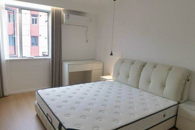 jiangsu rd station two bedrooms