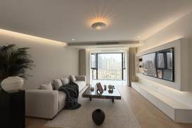 Spacious 3-Bedroom Residence | Prime Jing'an Riverside Area  