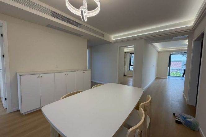Longxi station spacious & nice 3br2bt with 18k