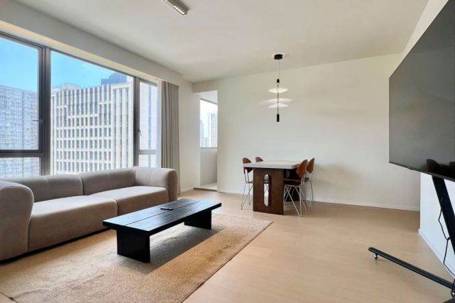 Yunhe Garden -1br - renovated- decent entrance- Jing’an Temple 