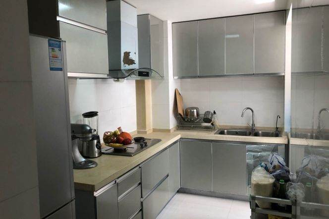 Sublet Master Bedroom July August Sept - 120sqm - Zhongtan Road station L13/L3/L4