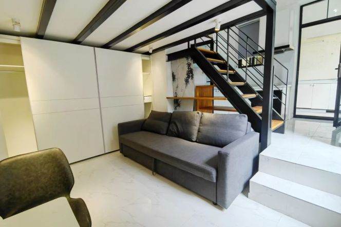 Bright Apt. 1+1Br w. floor heating near Jing’an Temple 