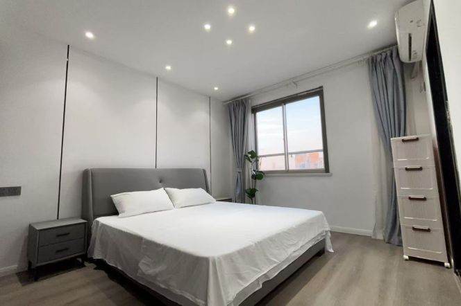 Spacious-Fashion-lift-1Br-Nr Huadong Jiaotong uni-Caoyang rd/Putuo area/L3/4/11/13/14
