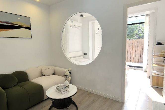 jiangsu rd station one bedroom