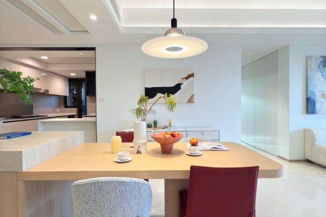 Modern decoration 3brs with floor heating and balcony in  Pudong