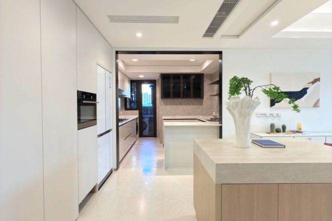 Modern decoration 3brs with floor heating and balcony in  Pudong