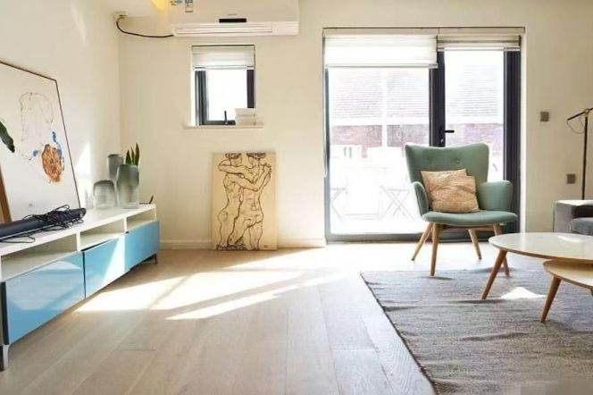  2BR lanehouse with Balcony nr Jing'an Temple Line 2/11/14