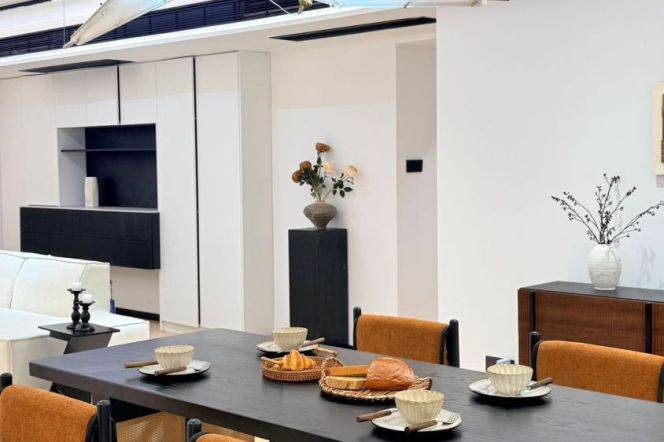 4-Bedroom Luxury Apartment | Prime Xujiahui Location