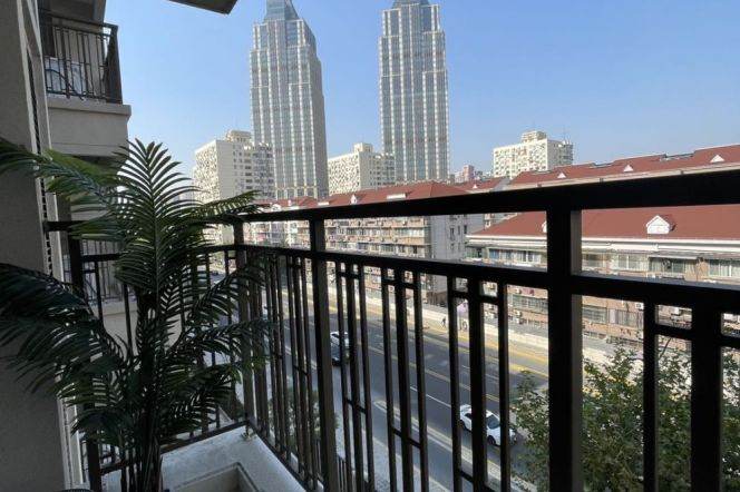 1Br along line 3/4/13, 1.5km to ECNU, step to Global Harbor shopping mall