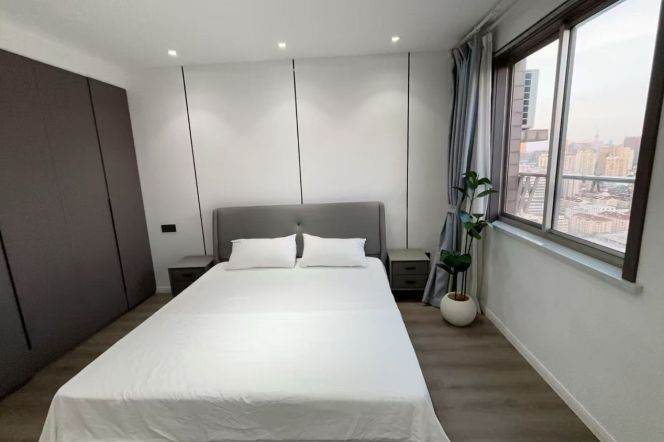 Spacious-Fashion-lift-1Br-Nr Huadong Jiaotong uni-Caoyang rd/Putuo area/L3/4/11/13/14