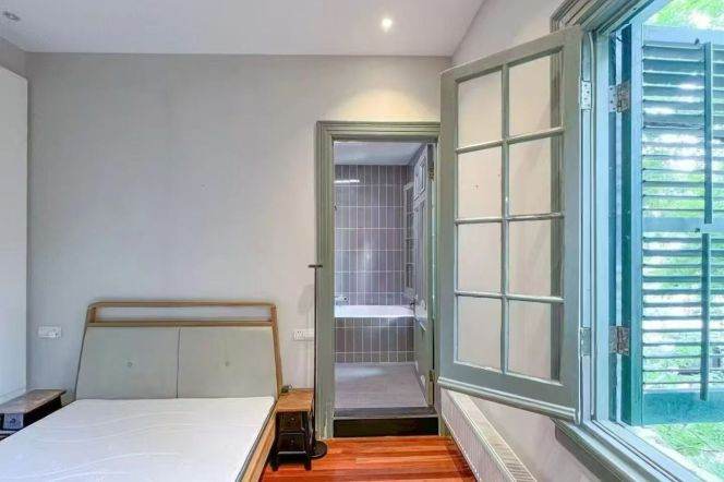 Yanqing/Donghu rd typical lane 2Br