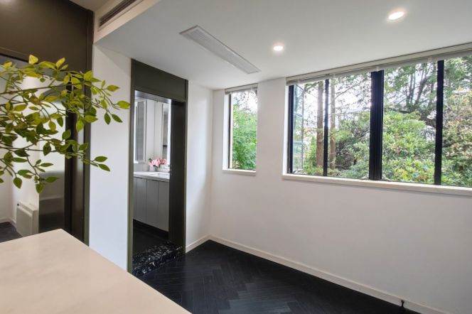Bright 2br/1bt Apt in Tai'an Road