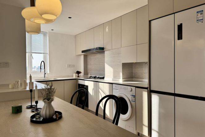 Simple & Beautiful 2Br-2bathr +Great sunshine | Gubei Area Shuicheng Rd Mt L10
