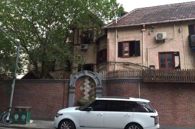 2 Brs, 2 Baths, Open Balcony/Floor heating/Oven/Dish washer, 120 sqm@ Jiangsu metro L2&11