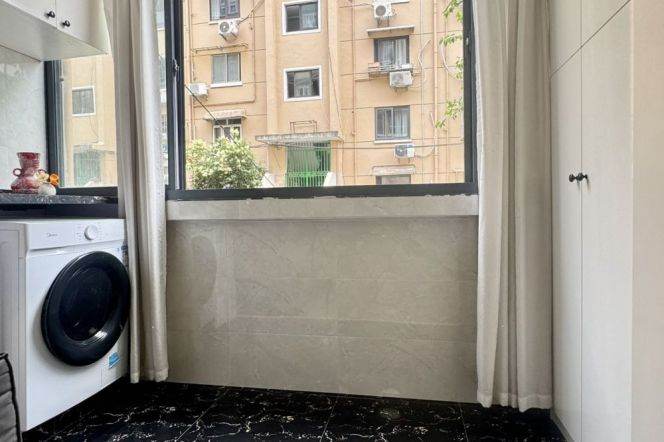 Cozy 1Br/2Lr/1Bt Close to L10/11 Jiaotong University Station 