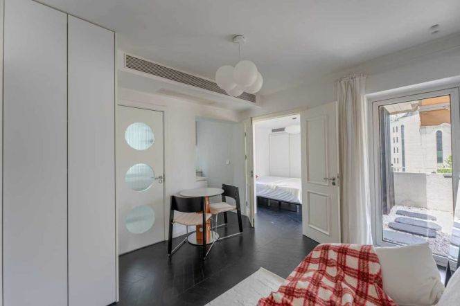 Jing'an temple, 1Br 1Terrace, L2/7/14