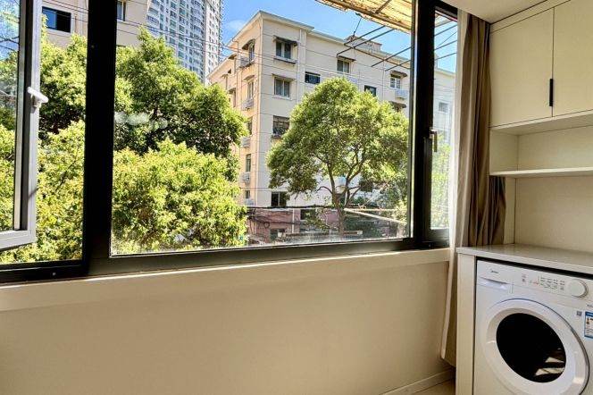 1Bdr 1Bath Apt/Spacious&Modern /Line 3/4 West Yan’an Rd/Jiaotong Uni/Stairs