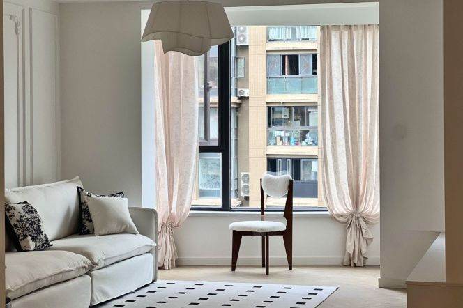 2 Brs with Floor heating/Central ac/Dish washer, 120 sqm @ Zhenping metro L3,4&7