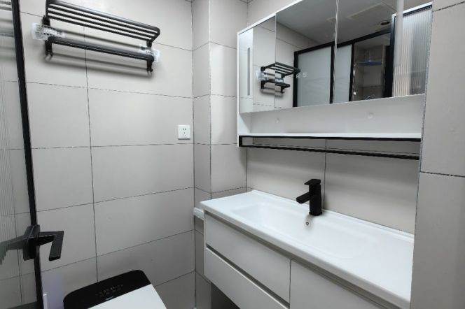hongqiao rd modern 1BR/big living room@L3/4/10 