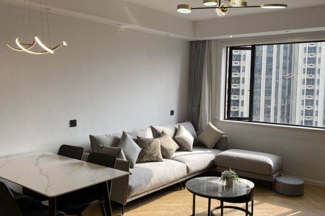 Nice spacious 2br Apt close to JTU