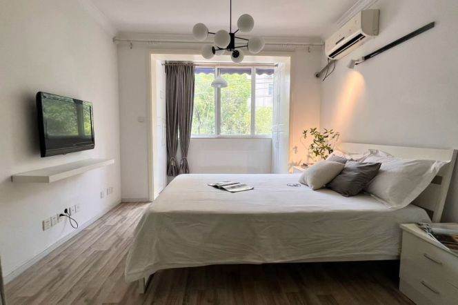 Modern 1Br/1Lr/1Bt apt nr Jiangsu rd,M2/11