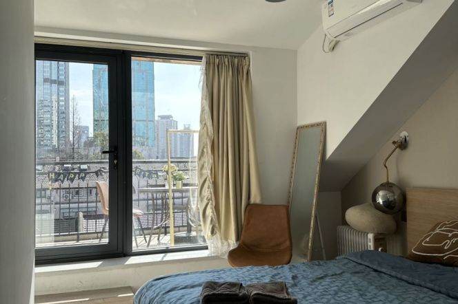 Great Value-2brs- private terrace- shanghai style building- good vibe - Jing’an 
