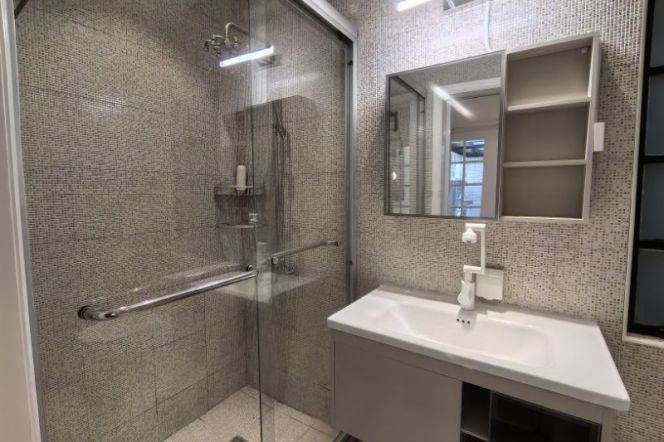 High Ceiling Lane house Xiangyang/Jianguo Rd