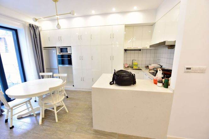 Precious Shaanxi Rd 2BR+3BA with Patio/Floorheating 13.8K   