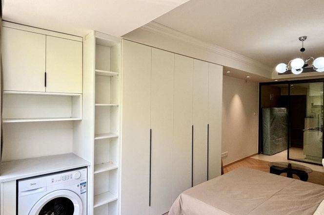 1Bdr 1Bath Apt/Spacious&Modern /Line 3/4 West Yan’an Rd/Jiaotong Uni/Stairs