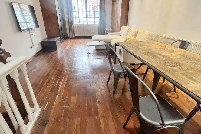 Valuable Fuxing/Xiangyang Rd 2BR+2BA with Balcony/Wallheating 14.8K  