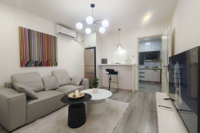 Jiaotong University elevator 1BR apartment