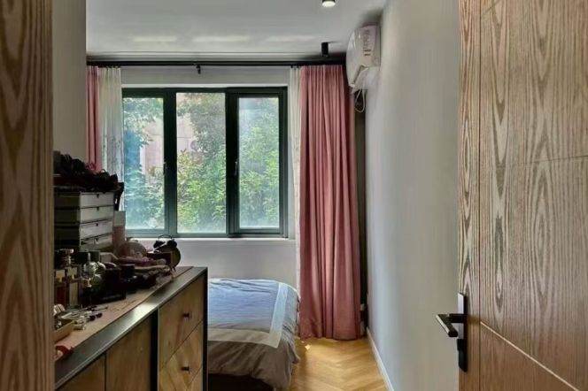 Jing'an temple 1BR apartment