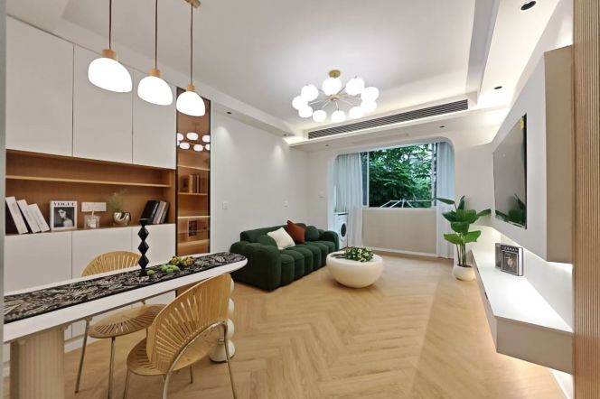 Newly Renovated 1Br/2Lr/1Bt Close to L3/4/10 Hongqiao Rd Station 