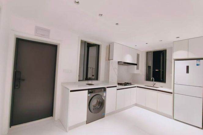 Cozy 1BR w. Elevator Guilin Road Station