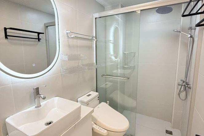 zhaojiabang rd station one bedroom