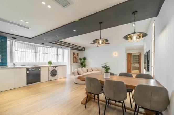 3-Bedroom Apartment near Yuyuan | Great River View  