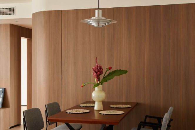 Fully Renovated 3-Bedroom Apartment Near Dapuqiao, Prime Location