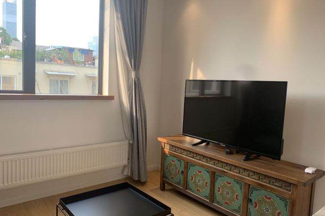 Good location 1Br/2Lr/1Bt@L1/7 Changshu Rd Station 