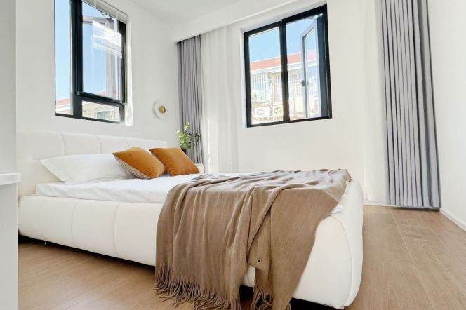 bright 1br Nr zhongshan park M2/3/4