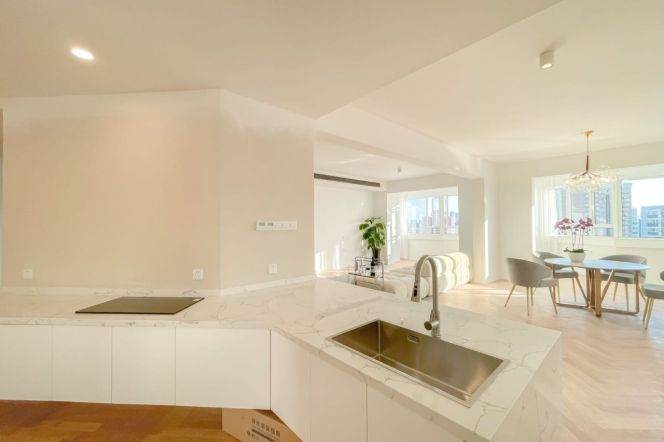 very huge 5 brs floor heating modern furniture nice view near Tianzifang line 9,12 