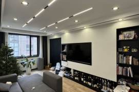 Elevator 1BR · Jiangning Road · 5 mins to Metro Lines 2/12/13 · Nanjing West Road