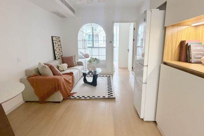 Brand-new 1Br/2Lr/1Bt Close to L2/3/4 Zhongshan Park Station 