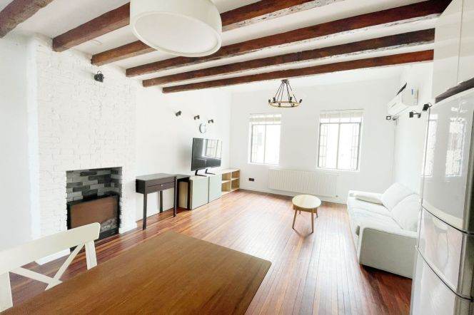 Duplex 2br 2baths lanehouse @Fumin rd   Line 2/7/14
