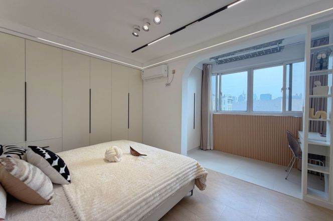 2br, subway L4,14Pudong Avenue& Century Avenue, Key, 9K