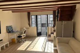 Changshu rd 1BR apartment with balcony
